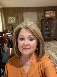 Encouraged by lupus support group experience