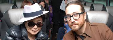 Nooit meer uit de schaduw (van papa of mama)