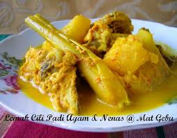 Gulai ayam masak lemak cili padi. Ayam Masak Lemak Cili Api