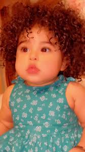 Fille à Papa : Une Célébration de l'Amour Filial