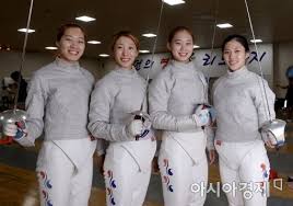 女 펜싱 사브르 3인방 전원 16강 탈락.개인전 메달 도전 무산. í¬í†  íŽœì‹±ëŒ€í'œíŒ€ ì—¬ìž ì‚¬ë¸Œë¥´ ë¯¸ë…€ê²€ê° 4ì¸ë°© ì•„ì‹œì•„ê²½ì œ