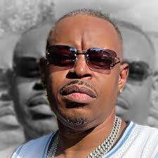 Charles Jones's Instagram, Twitter & Facebook