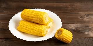 Dalam jagung rebus mengandung banyak nutrisi penting yang dibutuhkan tubuh seperti vitamin c, vitamin b12, vitamin e, vitamin a, serat, kalsium dan juga zat besi. 10 Manfaat Jagung Rebus Bagi Kesehatan Jadi Menu Diet Yang Tepat Kapanlagi Com
