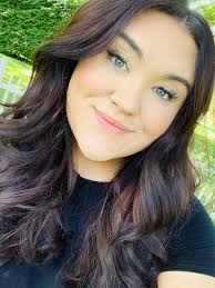 Veronica Pippin's Instagram, Twitter & Facebook