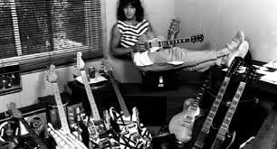 Guitar center teamed up with renowned artist robert vargas to pay tribute to the late guitar virtuoso's legacy with the mural of van halen playing his iconic frankenstrat guitar. L A Artist Set To Complete Mural Of Eddie Van Halen In Hollywood Pasadena Now