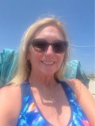 What is the best way to rent a car at Shannon Airport and drive to Cork  City?