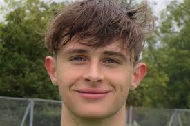 Teens star as Fareham maintain 100 per cent start to new Western Conference  hockey season