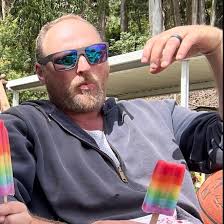 McKinnon ran a 4.41 40-yard dash and benched 225 pounds 32 times.