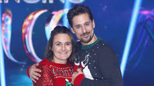 Discover more posts about nadine angerer. Dancing On Ice Skate Off Nadine Angerer Sieht Es Gelassen Promiflash De