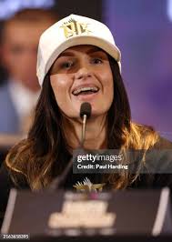 204 Derek Chapman Photos & High Res Pictures