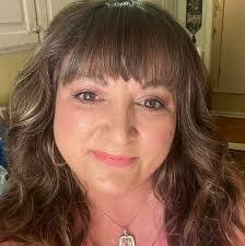 Teri Burt's Instagram, Twitter & Facebook