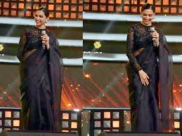 Deepika padukone in saree images. Pic Deepika Padukone Looks Bodacious In A Black Saree