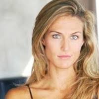 Julie Felder's Instagram, Twitter & Facebook