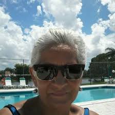 Erika Ulloa Hunt (erikaulloahunt)