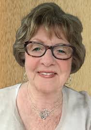 Maureen Link's Instagram, Twitter & Facebook