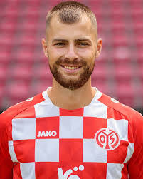 Alexander Hack's Instagram, Twitter & Facebook