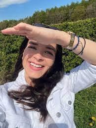 Alison Friedrich's Instagram, Twitter & Facebook