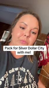 Toni Kinsey's Instagram, Twitter & Facebook