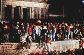 accidental fall of the Berlin Wall ...