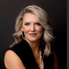 Kristi Chandler's Instagram, Twitter & Facebook