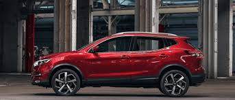 Edmunds also has nissan rogue sport pricing, mpg, specs, pictures, safety features, consumer reviews and more. 2020 Nissan Rogue Interior Dimensions Features Photos Nissan Elizabeth City