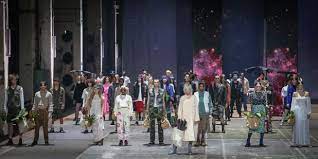 Designer handbags by louis vuitton ; About You Fashion Week 2021 Ayfw 2021 Mode Shopping Designer Trends Fashionstreet Berlin