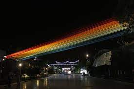 抬頭就能見到美好 白天黑夜都有彩虹撫慰你 design studio installation art installation design