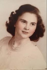 Peggy Dooley's Instagram, Twitter & Facebook