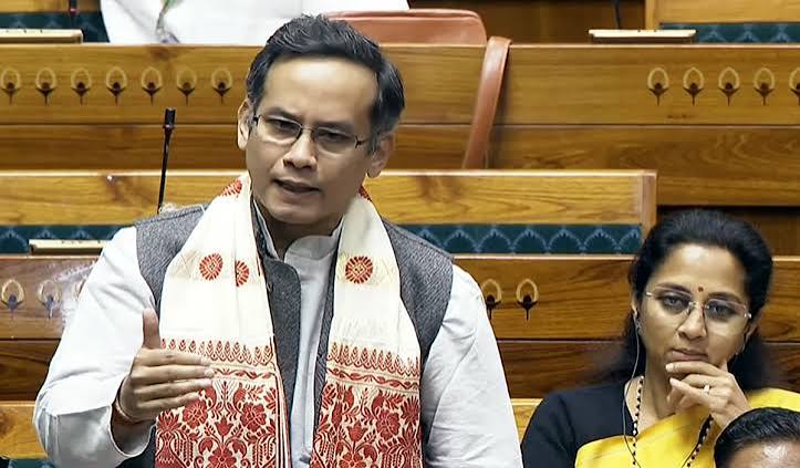 gaurav gogoi attacks amit shah home minister was in a kumbhakarna like slumber - Prabhasakshi