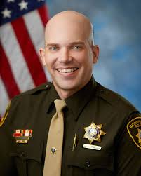 Retirement Alert** Congratulations to Las Vegas Metro Detective Lora Cody  who punched out today with over 22 years of service to the LVMPD and our  community. Lora finished her career in Homicide.