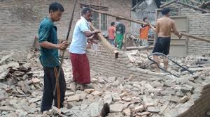 Gempa magnitudo 6,1 mengguncang wilayah selatan kabupaten malang, jawa timur, sekitar pukul daryono mengatakan gempa selatan malang magnitudo 6,1 berdekatan pusat gempa merusak jawa. Banyak Rumah Rusak Saat Gempa Malang Bmkg Struktur Bangunan Buruk