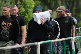 Das Netzwerk des «Kampf der Nibelungen» in Berlin – zwischen „Tag X“,  Organisierter Kriminalität und Hooliganismus – Exif