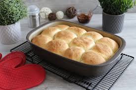 Buchteln Bohmischer Art In Der Ofenhexe Von Pampered Chef Pampered Chef Rezepte Brotchen Pampered Chef Buchteln