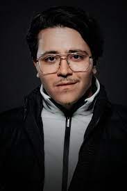 Brahim bouhlel (photo @instagram) et son sosie, l'acteur josé garcia, photographié ici lors du 23e festival international du film de l'alpe d'huez. Bild Zu Brahim Bouhlel Bild Brahim Bouhlel Hakim Jemili Filmstarts De