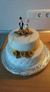 Typischsissi • einfach leichter leben. Torte Hochzeit Bild Von Ines Nagel Auf Goldene Hochzeit Goldene Hochzeit Hochzeitskuchen