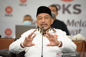 Contoh peristiwa adil terhadap ibu. Syaikhu Penegakan Hukum Dalam Penanganan Covid 19 Harus Adil Antara News