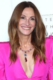 Julia Roberts Says “After the Hunt” Role Is 'Opposite' of Her Real-Life  'Very Hen-Like Personality'