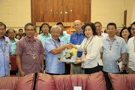 Tan sri dr james jemut masing menggesa agar tiga prosedur operasi standard (sop) dikuatkuasakan serta merta susulan tragedi feri triso yang mengorbankan sembilan nyawa pada jumaat. Sematong Express Baleh Dam Government To Spend Rm2 Billion For Infrastructure Development In Kapit Division