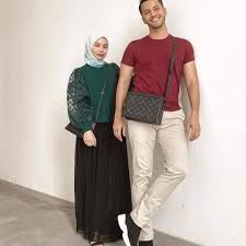Foto foto adik beradik dato aliff syukri yang sememangnya cantik cantik belaka, no 4 kalah elly mazlein. Adik Beradik Datuk Aliff Syukri Sendayu Tinggi Online Facebook