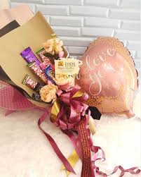 * coklat almandine, sekelas dengan coklat patchi, almandine harganya lebih murah, tapi rasa dan kualitas nya lebih baik. Dada Lavieda Ballon Antara Surprise Delivery Terbaik Dan Murah Di Kelantan