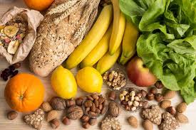 Dato che un adulto dovrebbe consumare almeno 30 g di fibre, bisogna sapere esattamente in quali alimenti si trovano e come assumerli correttamente. Alimenti Ricchi Di Fibre Quali Sono Vivipuro It