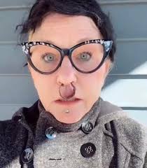 Photoshop anything you want Funny, serious, professional Etc. 🫶