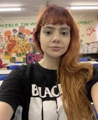 IN-COUNTRY AU PAIR LOOKING A NEW FAMILY.