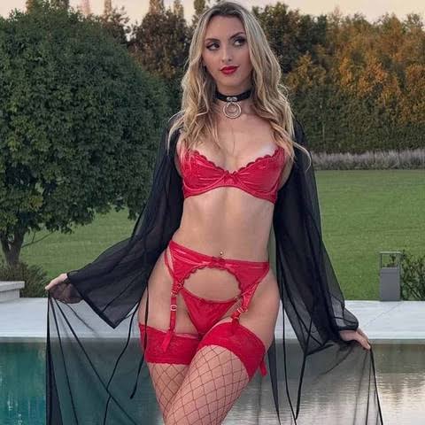 Vidéos pornos Lucia Papaleo 2026 : Scènes de sexe de star du porno |  xHamster