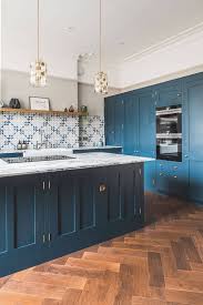 It will appear like lifting the entire bedroom up to be given note the dark floor that was given more life with the golran carpet reloaded rugs which was the source of the color palette. Dark Blue Geometric Kitchen With Parquet Flooring Geometric Kitchen Dark Blue Kitchens Blue Kitchen Walls