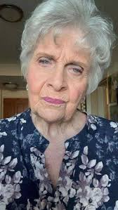 Today I'm 3 years old. 🎂 🎊🎈🎉 Mommy told me I'm beautiful ❤️❤️