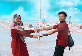 Seseorang yang tidak menghargai waktu, tentu juga akan memiliki sifat tidak bertanggung jawab. 7 Tanda Kekasihmu Adalah Calon Suami Yang Baik Siap Nikah