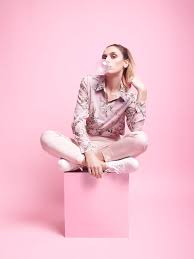 Living in the #insta age makes beautiful photos a necessity! Girly Pink Fashion Novocom Top