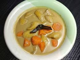 Chinese influence is evident in indonesian cuisine, such as bakmi, mie ayam, pangsit, mie goreng, kwetiau goreng, nasi goreng, bakso, and lumpia. Pin Di Roti Sosis Mayones