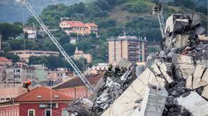 A motorway bridge has collapsed in the northwest italian city of genoa, killing 26 the collapse of the bridge was an incident of vast proportions on a vital arterial road, not just for genoa, but for the. Top Executives Linked To Genoa Bridge Collapse Under House Arrest Euractiv Com
